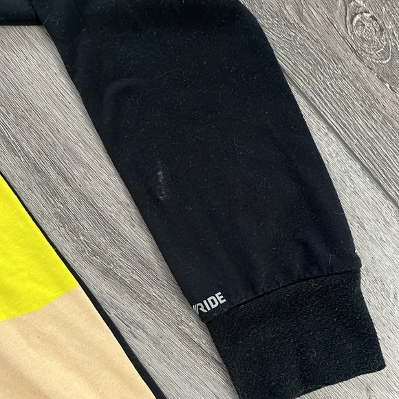 Burton Ride long sleeve top size small - Picture 4 of 4